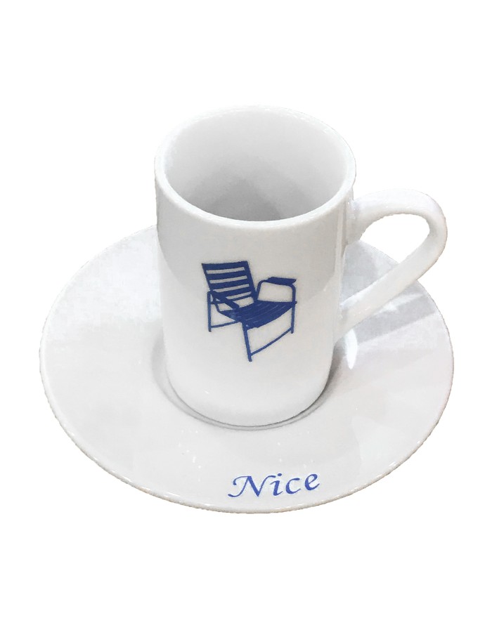 Tasse à café et soucoupe...